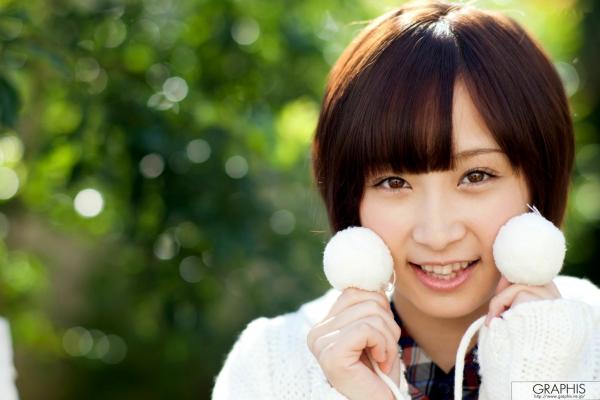    Graphis_君野步美(Ayumi Kimino) - 清纯甜美户外暖冬针织风格写真集[54P]第25张图片
