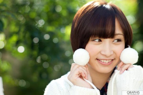    Graphis_君野步美(Ayumi Kimino) - 清纯甜美户外暖冬针织风格写真集[54P]第38张图片