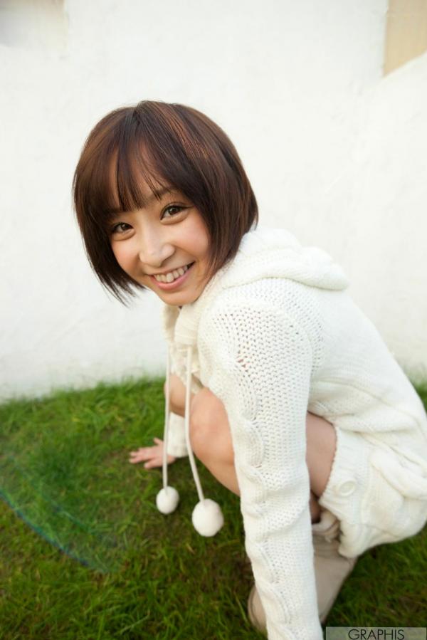    Graphis_君野步美(Ayumi Kimino) - 清纯甜美户外暖冬针织风格写真集[54P]第45张图片