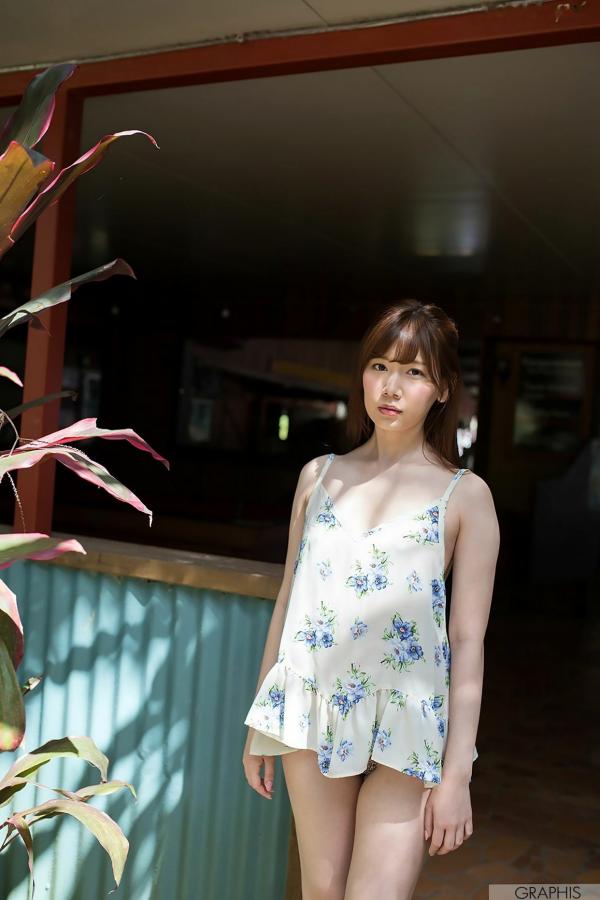    Graphis 明里紬《SPRING SPECIAL 2018》高清私房写真，清纯甜美与户外度假风的完美融合，尽显灵动极致诱惑第1张图片