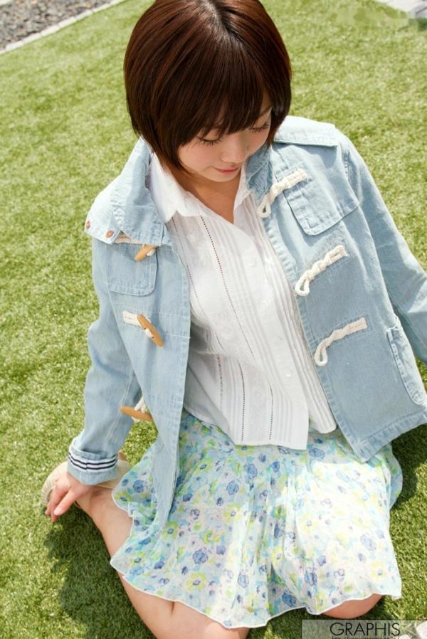    Graphis_纱仓真菜《Mana x Moe》私房写真集：居家浴室、蕾丝内衣、撩人美臀大尺度呈现第2张图片