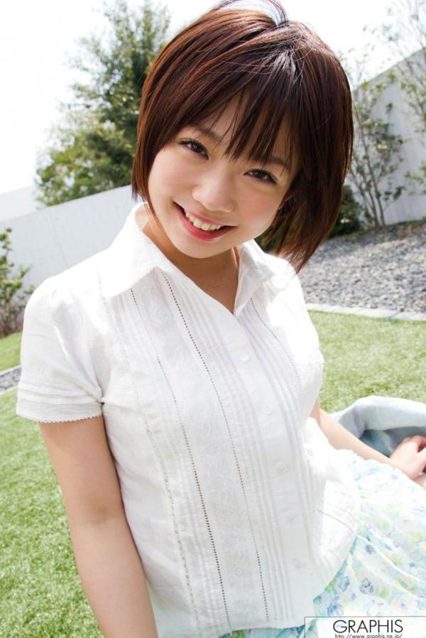    Graphis_纱仓真菜《Mana x Moe》私房写真集：居家浴室、蕾丝内衣、撩人美臀大尺度呈现第5张图片