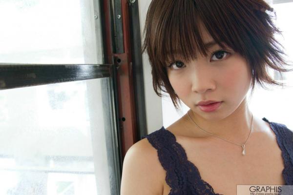    Graphis_纱仓真菜《Mana x Moe》私房写真集：居家浴室、蕾丝内衣、撩人美臀大尺度呈现第34张图片