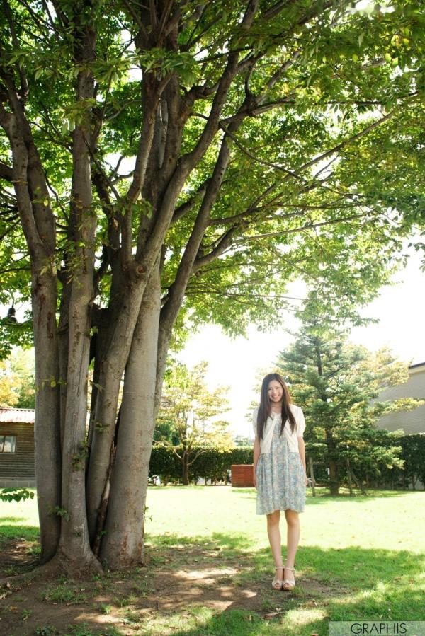    Graphis_仁美圆香 (Hitomi Madoka) 首部写真集：清纯少女居家内衣私房照，优雅诱惑尽展曼妙曲线第1张图片