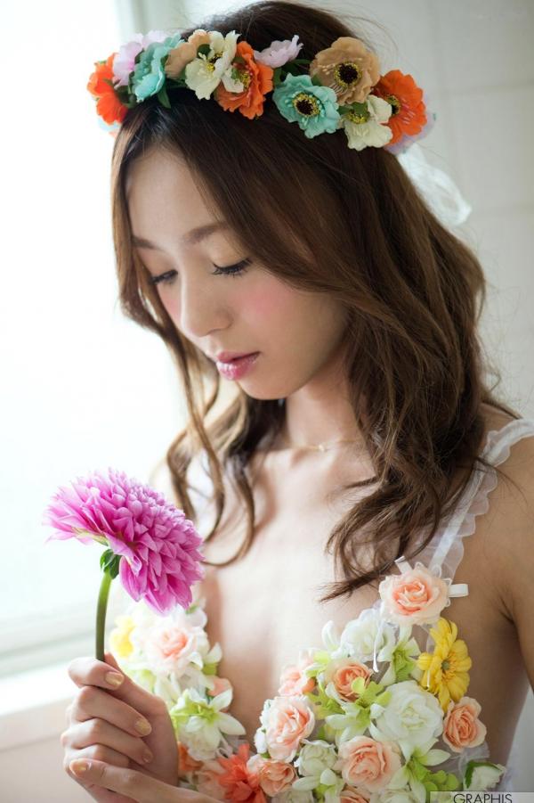    希志あいのAino Kishi《Avenir》高清写真集，唯美花环造型、室内蕾丝私房与湿身诱惑写真第3张图片