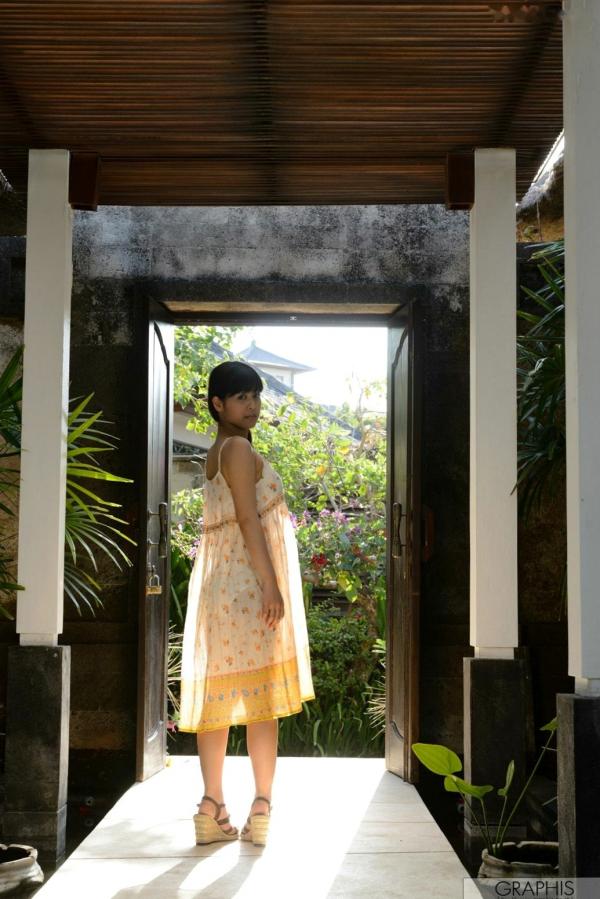    Graphis 紗藤まゆ(Mayu Sato) 居家私房写真，清纯甜美治愈系少女的居家日常第1张图片