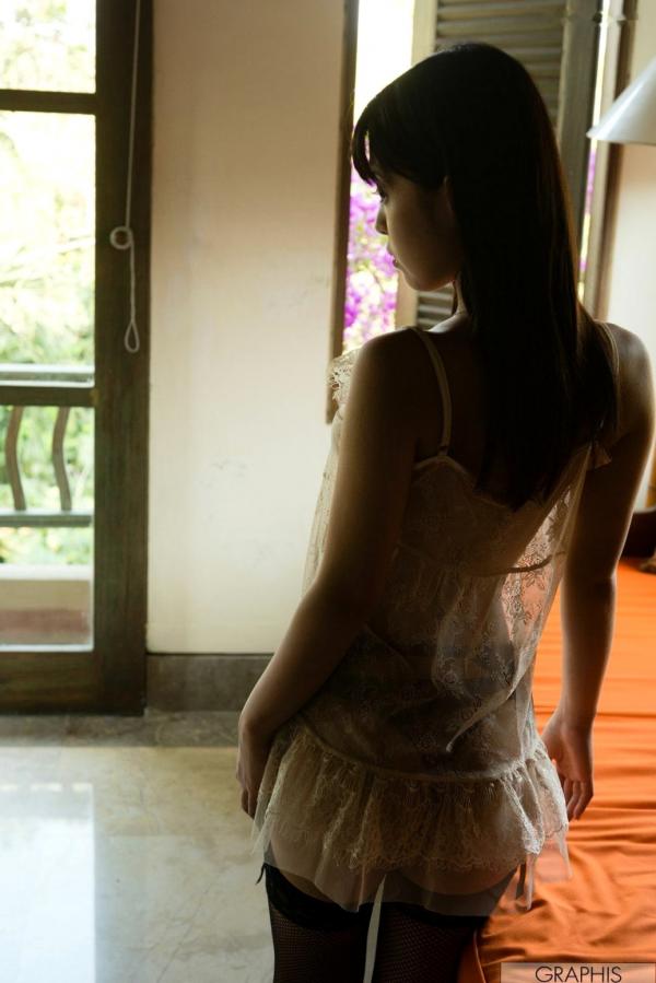    Graphis 紗藤まゆ(Mayu Sato) 居家私房写真，清纯甜美治愈系少女的居家日常第32张图片