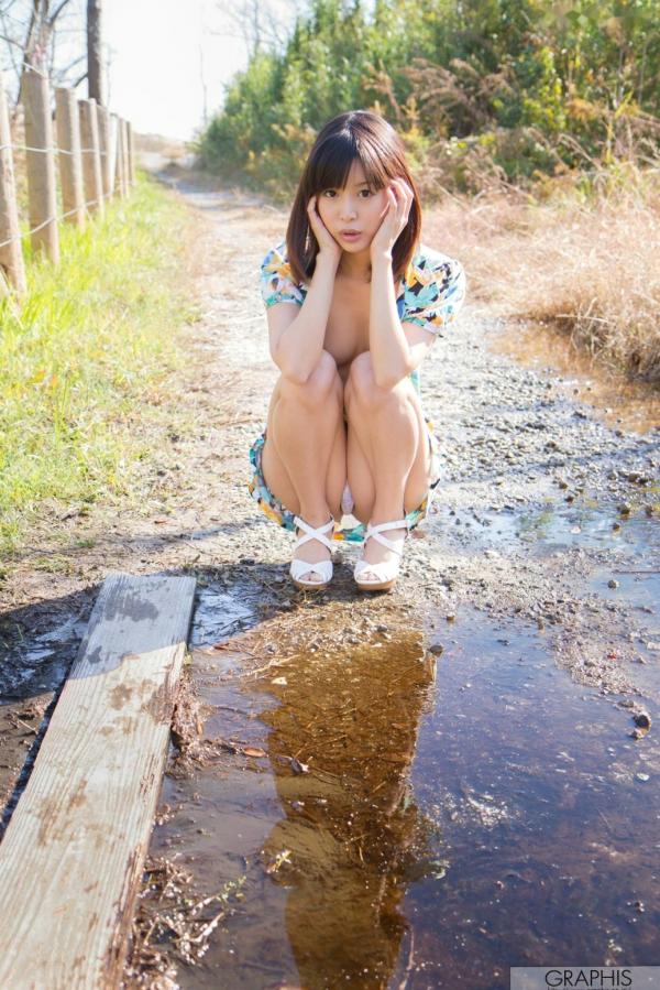    Graphis葵司《Careless Grace》：日本性感尤物尽显纯欲诱惑，唯美居家私房与户外写真集(29P)第7张图片