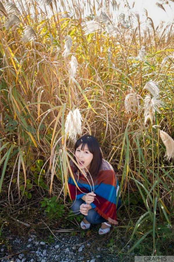    Graphis葵司《Careless Grace》：日本性感尤物尽显纯欲诱惑，唯美居家私房与户外写真集(29P)第11张图片