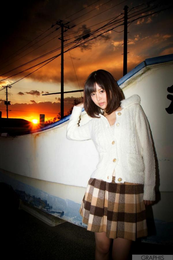    Graphis葵司《Careless Grace》：日本性感尤物尽显纯欲诱惑，唯美居家私房与户外写真集(29P)第22张图片