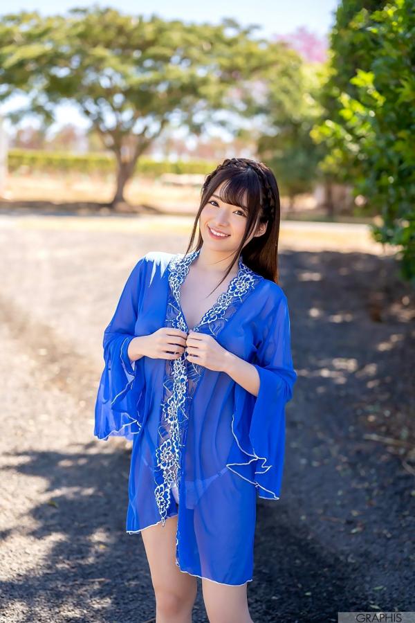    Graphis Special 桜羽のどか (樱羽乃多香) 居家室外双重风情写真集，清纯少女清新私房与户外工作服系列第51张图片