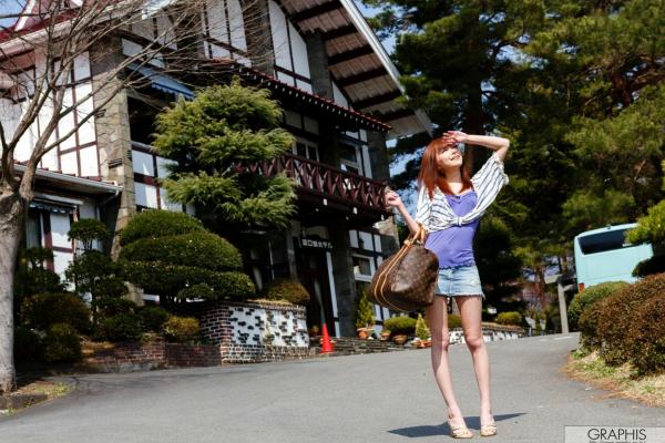    Graphis_MIYABI真央/みやび《With Love》甜美私房写真集，日系清新女神户外街拍及唯美家居风格套图第1张图片
