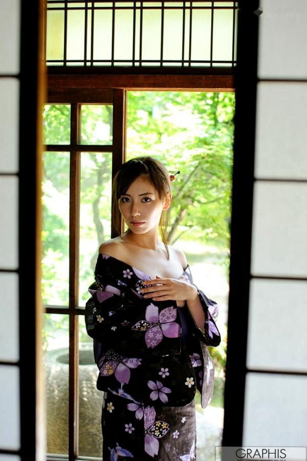    Graphis写真：横山美雪《Blossoms》优雅和服私房室内写真 [32P]第10张图片