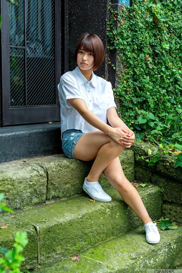    Graphis 唯井真寻 Mahiro Tadai 清纯短发美少女户外清新私房写真第5张图片