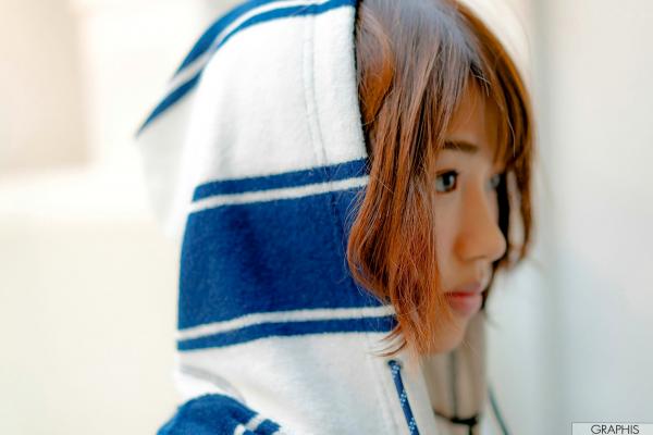    Graphis 唯井真寻 Mahiro Tadai 清纯短发美少女户外清新私房写真第30张图片