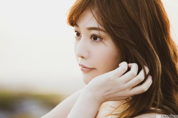    Graphis 益坂美亜夕阳露台私房写真系列，清纯优雅与诱惑曲线共存第2张图片
