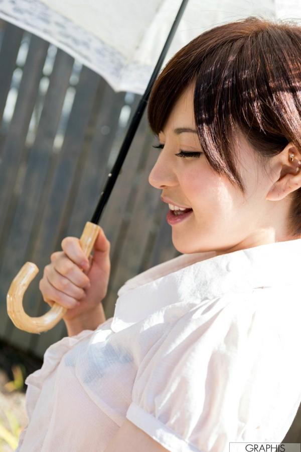    Graphis_里美ゆりあ《Pussy Cat》写真集：清纯短发演绎优雅魅力，捕捉自然光影下的极致诱惑，日系写真精选[31P]第2张图片