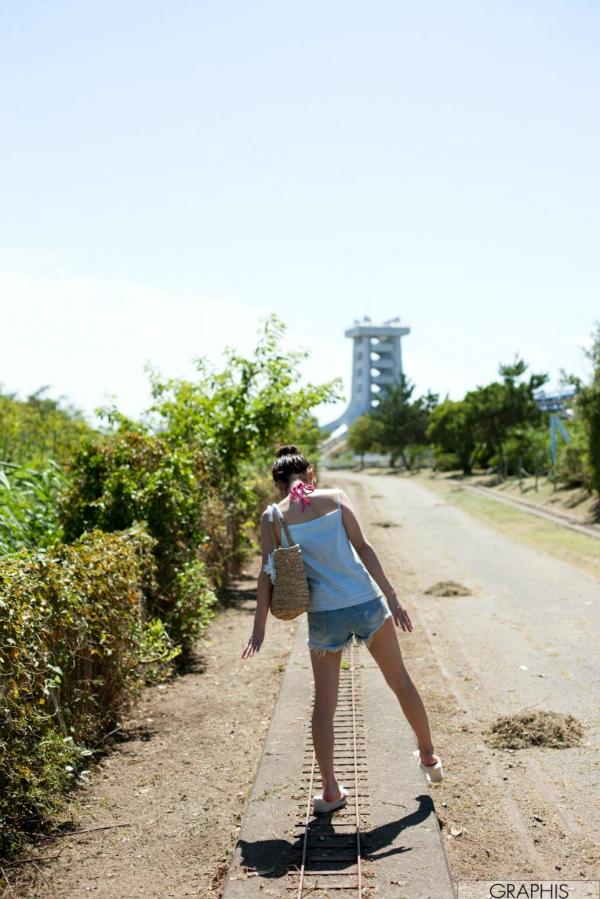    Graphis_Kana Tsuruta 鹤田かな/鹤田香奈 海边度假清新写真，阳光比基尼与夏日海滩街拍第44张图片