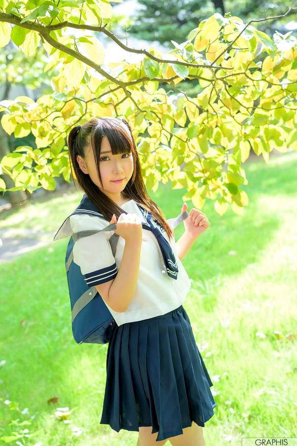    Graphis 梦见照歌《Innocent Girl》：清纯校服少女与浴室湿身比基尼魅力写真第12张图片