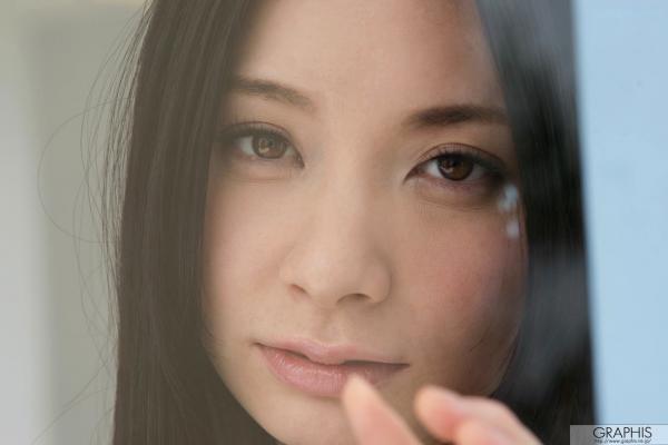    Graphis 庵野杏 (Anno An) 初次写真作品，清纯面容搭配紫色蕾丝内衣，演绎居家私房诱惑美学，尽显迷人曲线与性感魅力第11张图片