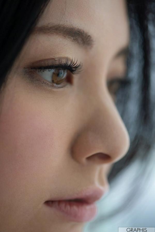    Graphis 庵野杏 (Anno An) 初次写真作品，清纯面容搭配紫色蕾丝内衣，演绎居家私房诱惑美学，尽显迷人曲线与性感魅力第33张图片