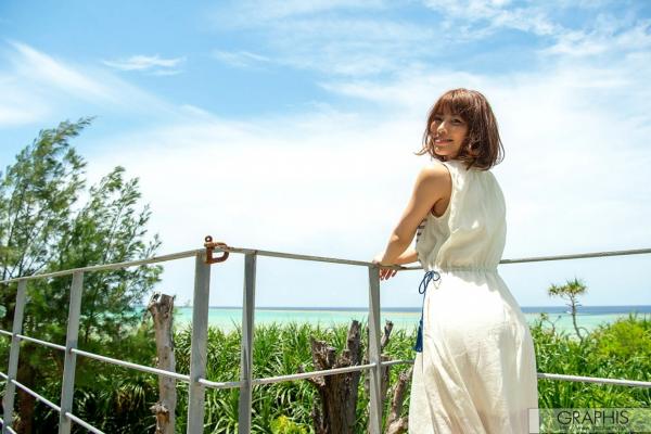    Graphis_Masami Ichikawa 市川まさみ写真集：清新比基尼海边度假与室内红色内衣私房诱惑第25张图片