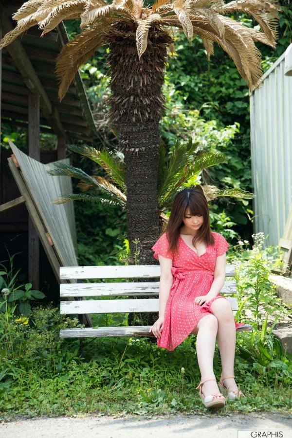    Graphis 妃月るい《Wildcat》写真：工业风废气背景下的红色蕾丝诱惑，演绎极致野性美学第3张图片