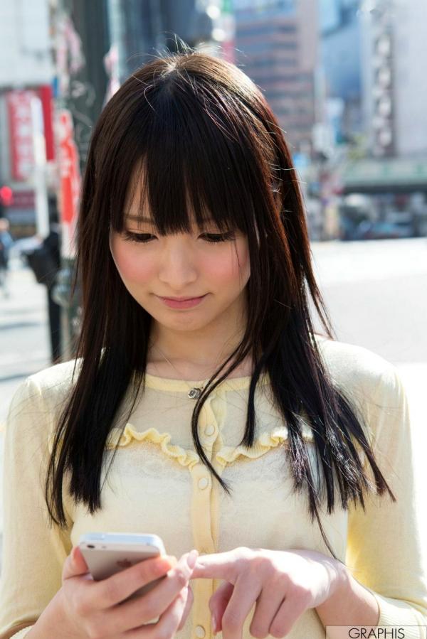    Graphis系列：坂口美穗乃（坂口みほの）《Chapter》精选写真集，街拍休闲与居家简约清纯风格，展现治愈系日系女神魅力第3张图片