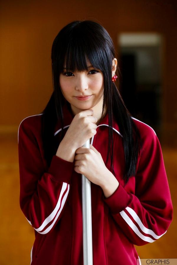    Graphis系列：坂口美穗乃（坂口みほの）《Chapter》精选写真集，街拍休闲与居家简约清纯风格，展现治愈系日系女神魅力第29张图片