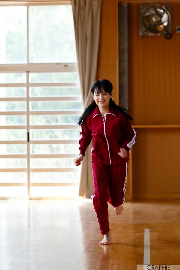    Graphis系列：坂口美穗乃（坂口みほの）《Chapter》精选写真集，街拍休闲与居家简约清纯风格，展现治愈系日系女神魅力第31张图片