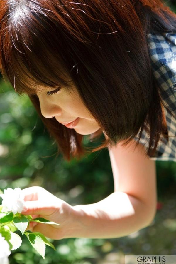    Graphis_篠原杏/筱原杏《Sweety》写真集，海边清新甜美少女，校服诱惑与性感魅力第2张图片