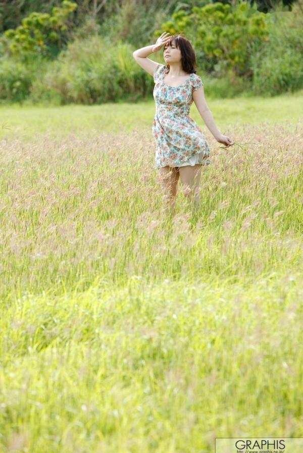    Graphis_篠原杏/筱原杏《Sweety》写真集，海边清新甜美少女，校服诱惑与性感魅力第9张图片
