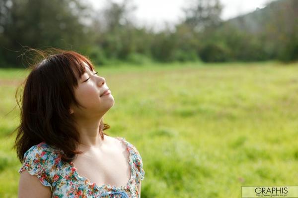    Graphis_篠原杏/筱原杏《Sweety》写真集，海边清新甜美少女，校服诱惑与性感魅力第10张图片