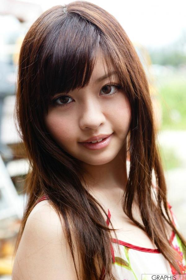    Graphis叶山芽衣写真：清新少女演绎沙滩比基尼与田园碎花裙魅力，极致甜美与性感诱惑第22张图片