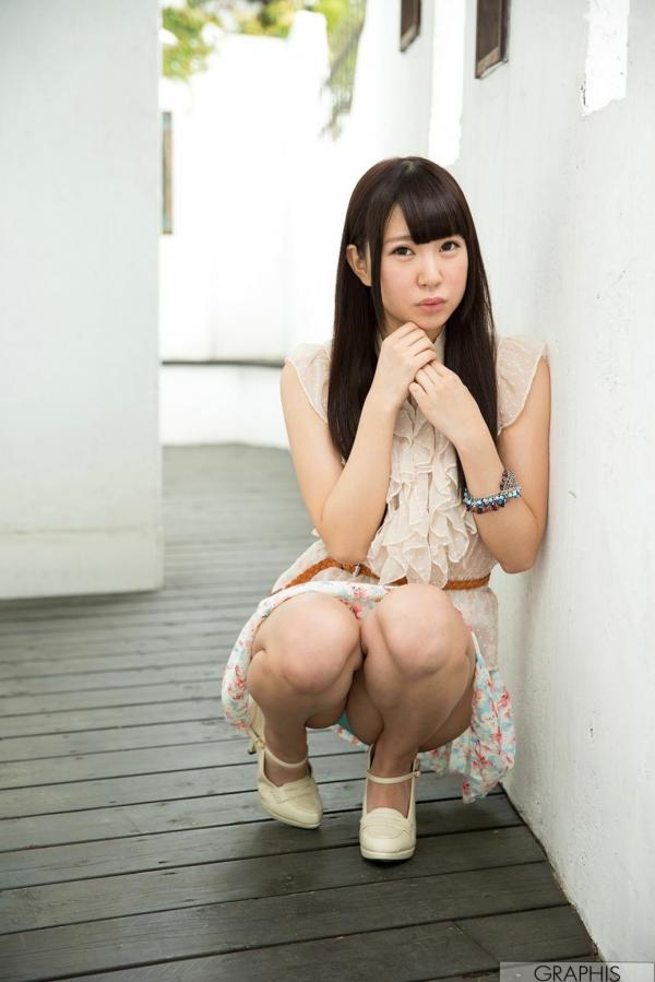    Graphis 逢坂はるな/成濑理沙《My Idol》写真集：御姐制服诱惑与撩人私房摄影，尽显日系性感魅力第3张图片