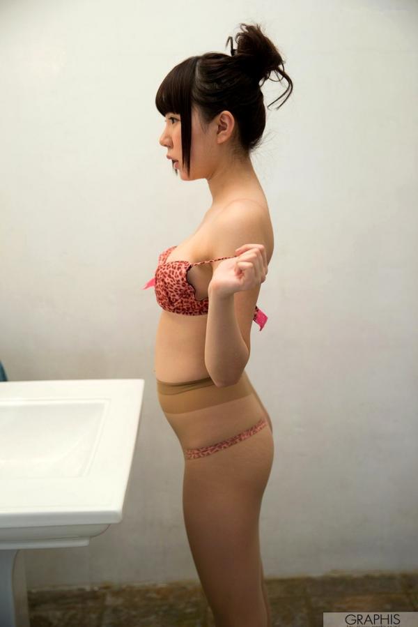    Graphis 逢坂はるな/成濑理沙《My Idol》写真集：御姐制服诱惑与撩人私房摄影，尽显日系性感魅力第26张图片