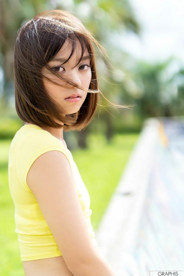    Graphis萌波铃Suzu Monami写真集：清纯少女蜕变，纯欲家居私房与清新户外造型系列第2张图片