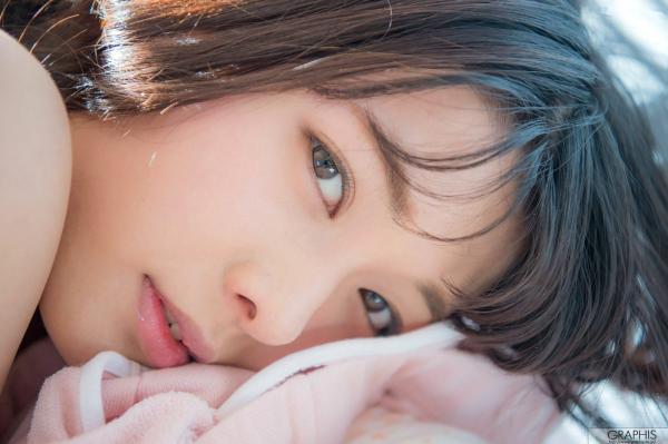    Graphis_小泉ひなた(Hinata Koizumi) 高清写真：优雅私房内衣诱惑与气质短发女神的柔情时刻第2张图片