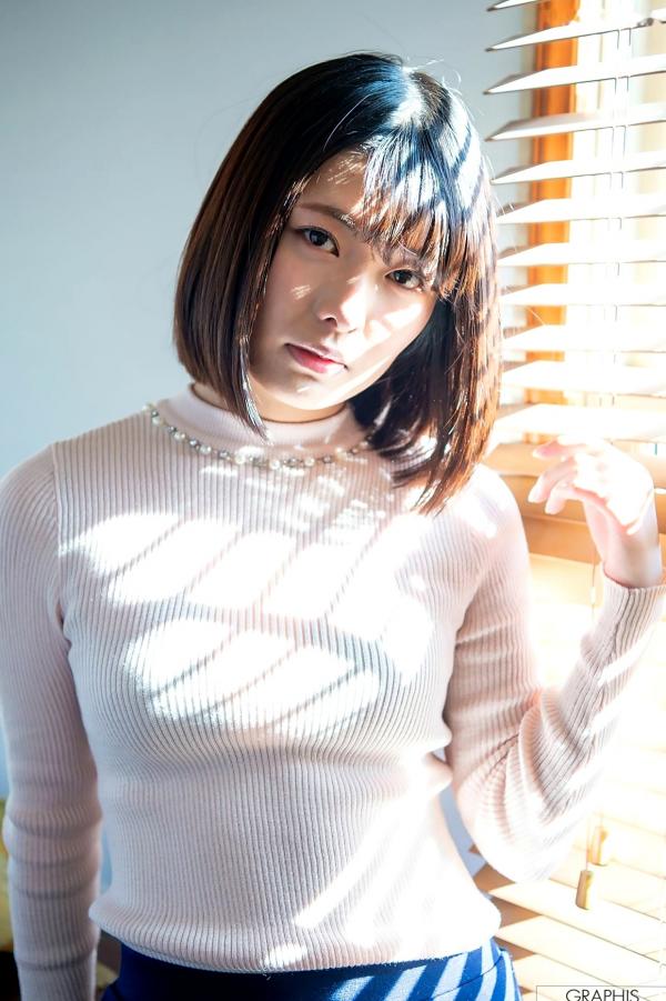    Graphis_小泉ひなた(Hinata Koizumi) 高清写真：优雅私房内衣诱惑与气质短发女神的柔情时刻第5张图片