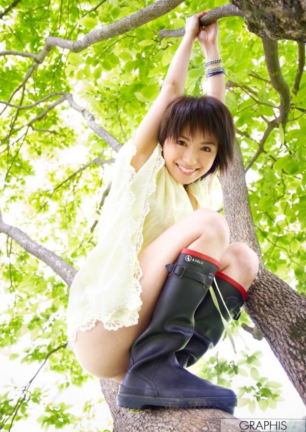    Graphis_星美りか/里中裕奈《Bold Decision》精选套图：清新生活风格记录，户外搞怪与元气日常写真第2张图片