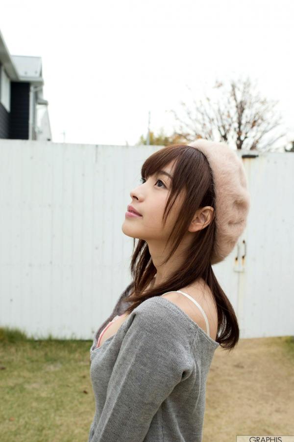    Graphis_桃乃木かな/桃乃木香奈『Thanksgiving』写真集：清纯校服诱惑与性感私房写真第13张图片