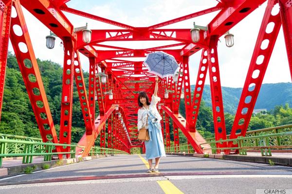    Graphis_戸田真琴 Makoto Toda 清纯日系居家私房街拍写真集[22P]第2张图片
