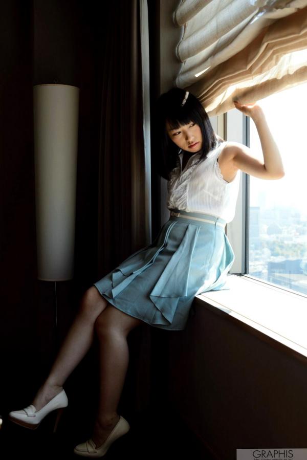    Graphis写真集：云乃亚美(Ami Unno)《Sweets Girl》——元气少女甜美写真与诱惑私房视角第7张图片