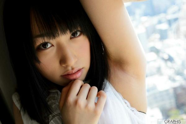    Graphis写真集：云乃亚美(Ami Unno)《Sweets Girl》——元气少女甜美写真与诱惑私房视角第8张图片