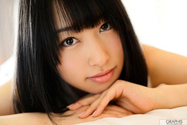    Graphis写真集：云乃亚美(Ami Unno)《Sweets Girl》——元气少女甜美写真与诱惑私房视角第15张图片