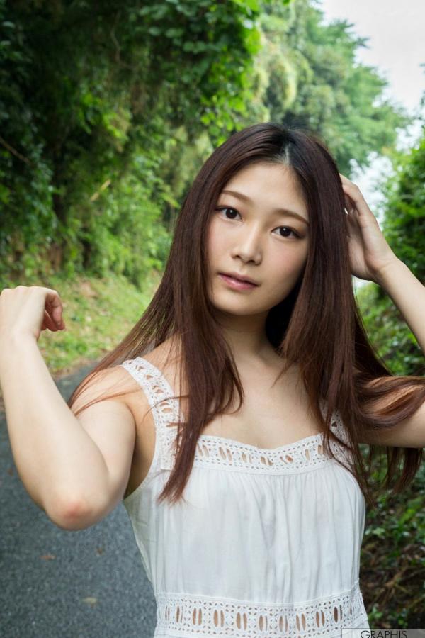    Graphis系列：香澄遥 (Kasumi Haruka) 初出写真集，清纯童颜配火辣身材，精选私房诱惑与泳装美图第3张图片