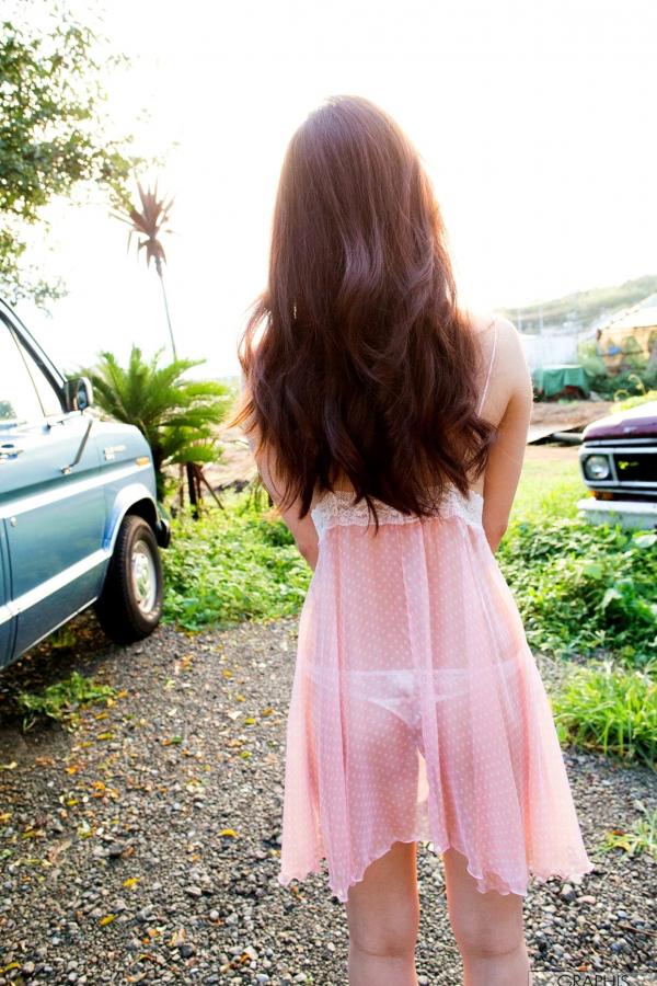    Graphis系列：香澄遥 (Kasumi Haruka) 初出写真集，清纯童颜配火辣身材，精选私房诱惑与泳装美图第45张图片