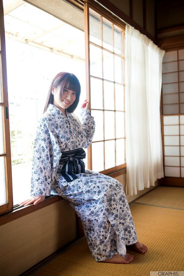    Graphis写真精选：初美铃《Look at me!》日系浴衣居家风与性感内衣写真集 [62P]第16张图片