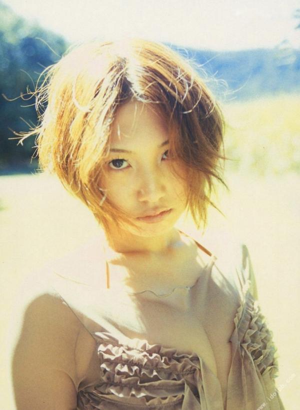    PB写真集 相乐的里子《on／off》：野性比基尼与私房性感美拍，冷艳御姐风情展现第33张图片