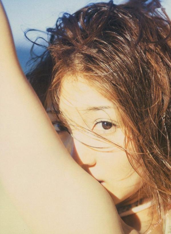    PB写真集 相乐的里子《on／off》：野性比基尼与私房性感美拍，冷艳御姐风情展现第37张图片